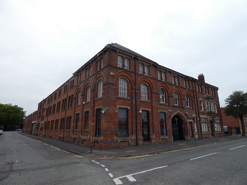 Industrial Unit in Wolverhampton - photo 2